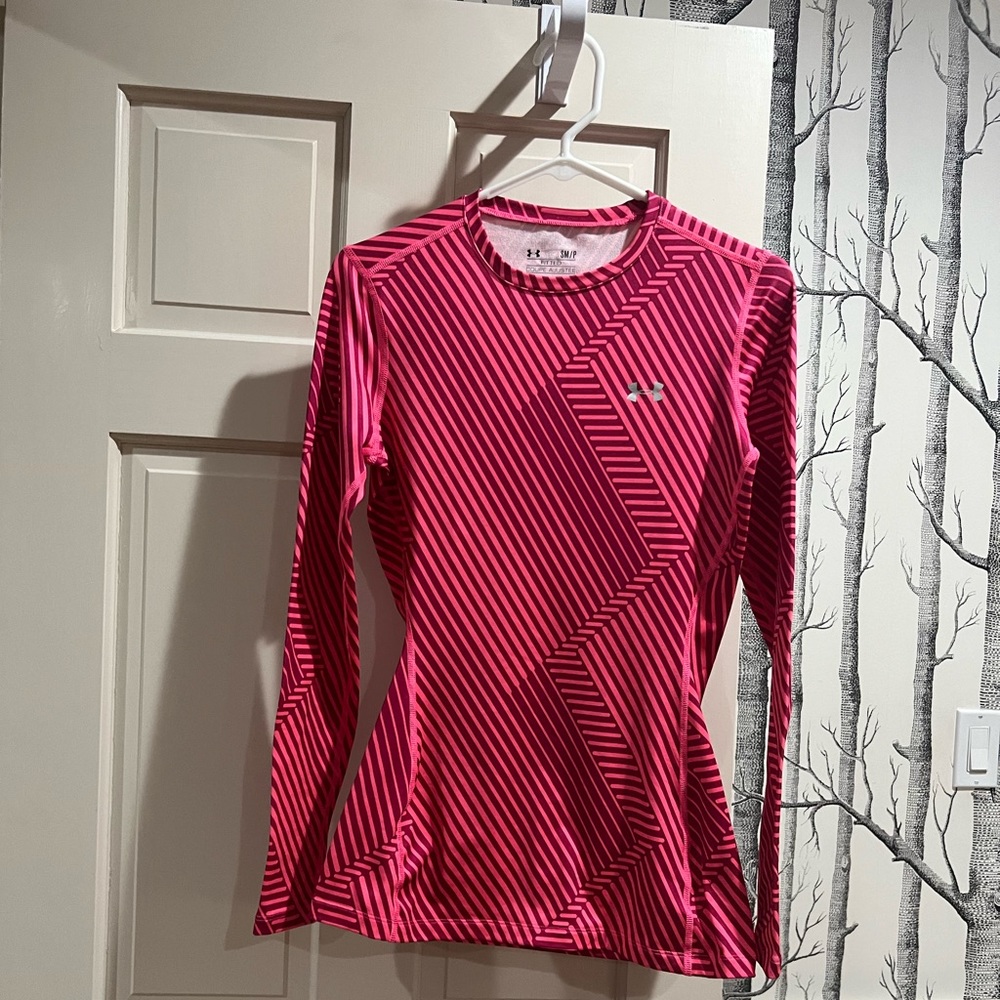 UNDER ARMOUR COLD GEAR-PINK STRIPES-WOMEN’S MEDIUM